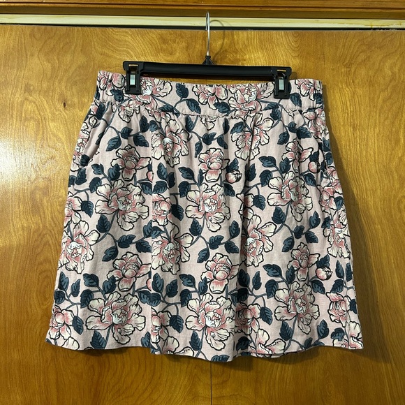 LOFT Dresses & Skirts - LOFT Pink Floral Circle Skirt with Navy Leaves